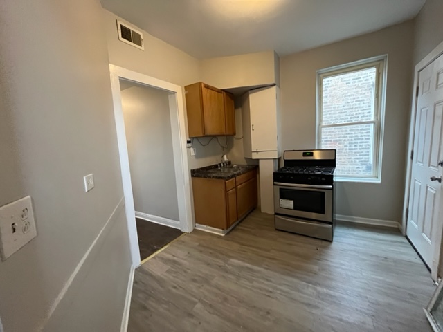 3654 W North Avenue - 3E